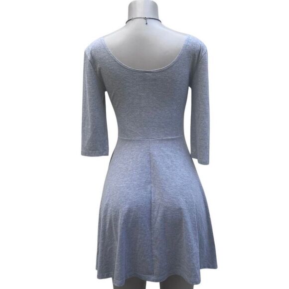 Sparkle & Fade Dress Women's Medium Gray Scoop Neck Fit & Flare Mini Skater - Picture 8 of 16